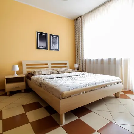 Morski Piasek - Ul Spacerowa 2 - Plaza Centralna